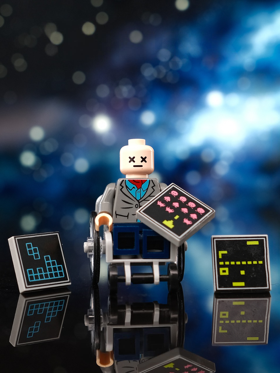 Stephen Hawking Custom Iconic Minifigure - Minifigure Bricks