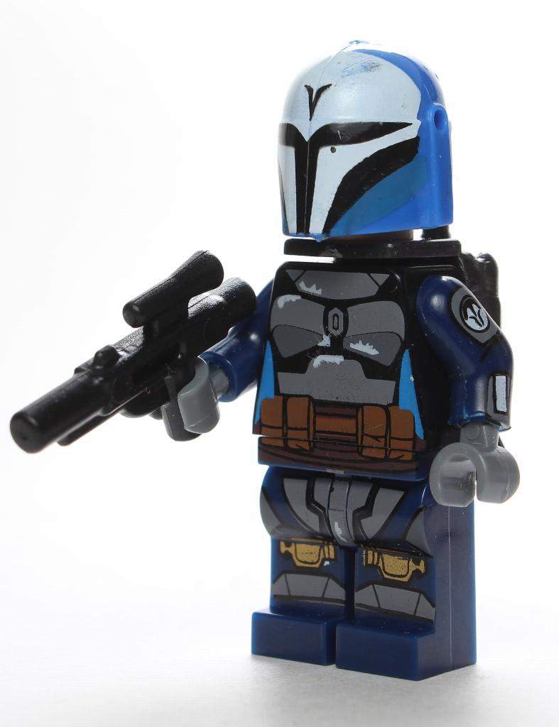 Bo-Katan Kryze Mandalorian Star Wars Minifigure - Minifigure Bricks