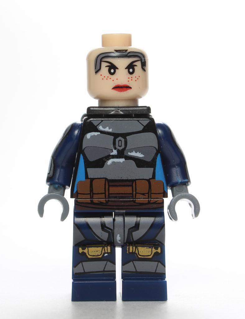 Bo-Katan Kryze Mandalorian Star Wars Minifigure - Minifigure Bricks